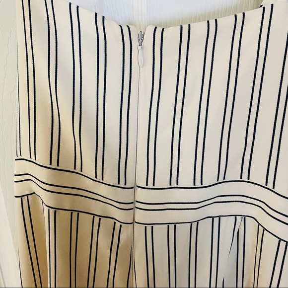 Elegant and Chic jumpsuit - Picture 6 of 9